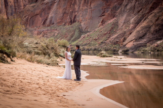Colorado River Weddings 330 (5) Colorado River Weddings 330 (5)