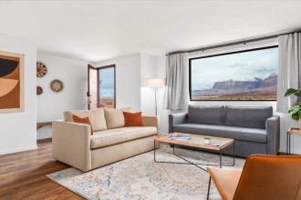 Ranch Cottage Living Room (1)330
